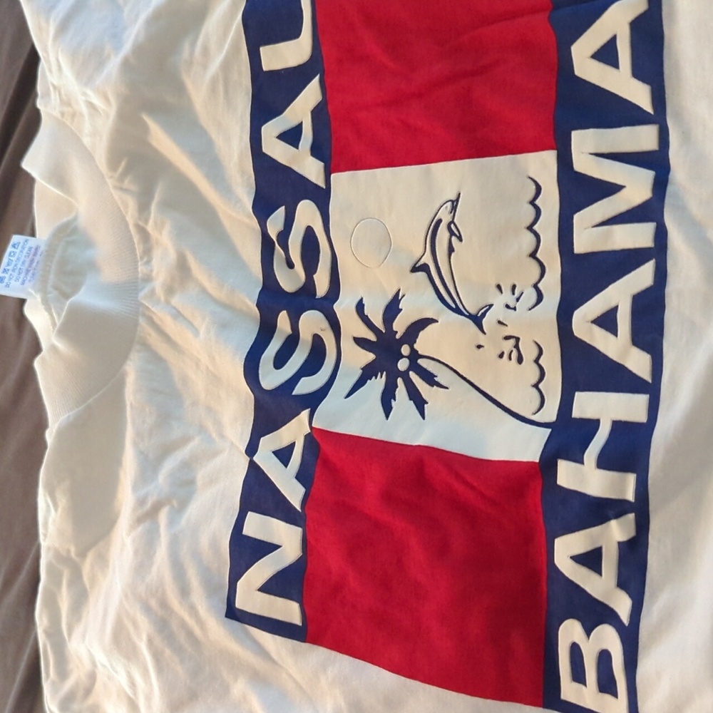 Nassau BAHAMAS L. Men or Women's  NEW  NWOT SALE